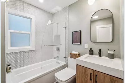 323 63rd Street #A, Oakland, CA 94618 - Photo 19