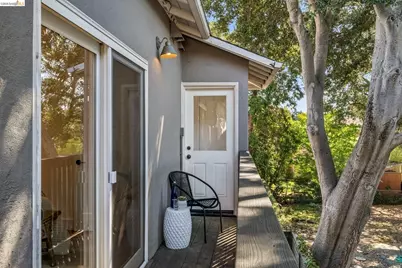 323 63rd Street #B, Oakland, CA 94618 - Photo 21