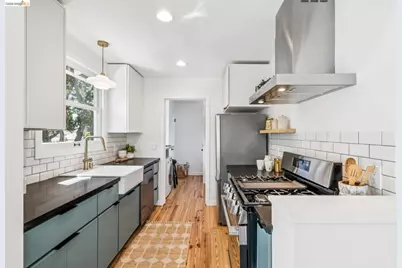 323 63rd Street #B, Oakland, CA 94618 - Photo 9