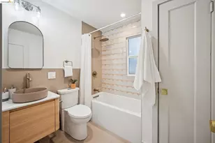 323 63rd St, Oakland, CA 94618 - Photo 25