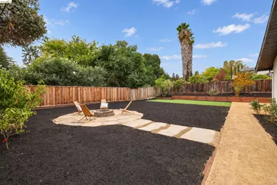 343 Appalachian Way, Martinez, CA 94553 - Photo 33