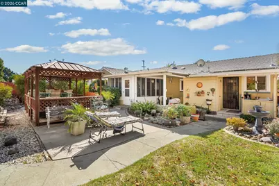 2383 Mountain View Dr, Concord, CA 94520 - Photo 19