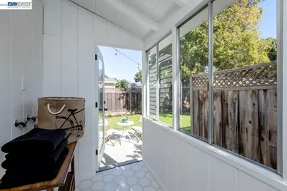 1716 Tregloan Ct, Alameda, CA 94501 - Photo 25