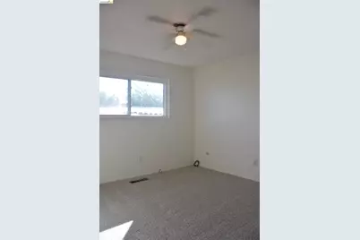 1140 Los Palos Ct, Pittsburg, CA 94565 - Photo 23