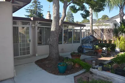 1140 Los Palos Ct, Pittsburg, CA 94565 - Photo 47