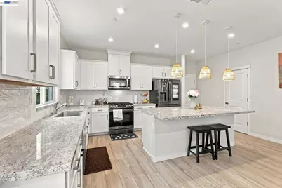 163 Prusiner Ln, Mountain House, CA 95391 - Photo 9