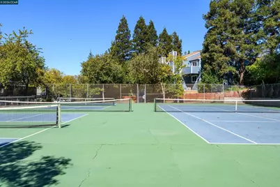 375 Camelback Rd #4, Pleasant Hill, CA 94523 - Photo 23