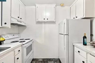 375 Camelback Rd #4, Pleasant Hill, CA 94523 - Photo 11