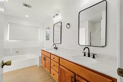 5272 Pebble Glen Dr, Concord, CA 94521 - Photo 9