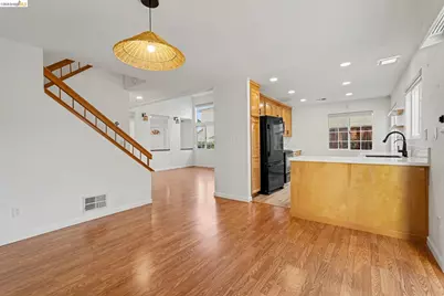 5272 Pebble Glen Dr, Concord, CA 94521 - Photo 11