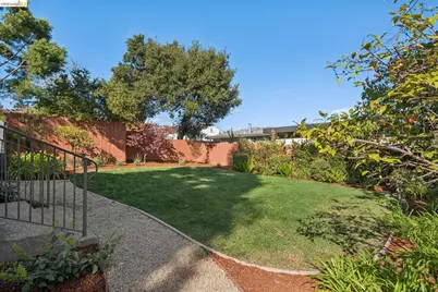 118 Greenbank Ave, Piedmont, CA 94611 - Photo 43