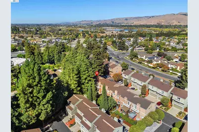 37901 Bright Cmn, Fremont, CA 94536 - Photo 45