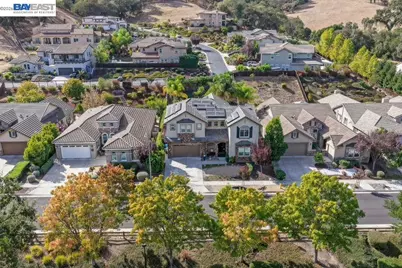 9241 Tea Tree Ct, Gilroy, CA 95020 - Photo 3