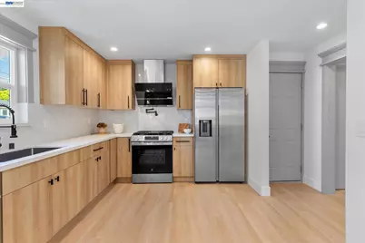 4247 Gem Ave, Castro Valley, CA 94546 - Photo 19