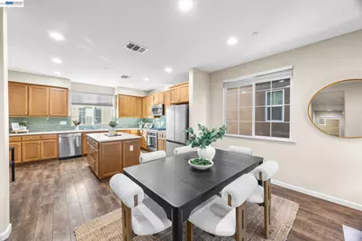 96 Orchard Cir, Hayward, CA 94544 - Photo 19