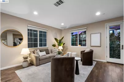 96 Orchard Cir, Hayward, CA 94544 - Photo 13