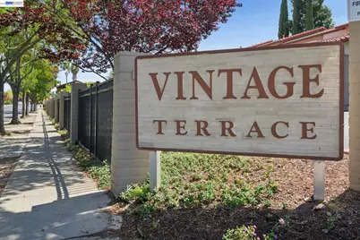 728 Saint Michael Cir, Pleasanton, CA 94566 - Photo 51