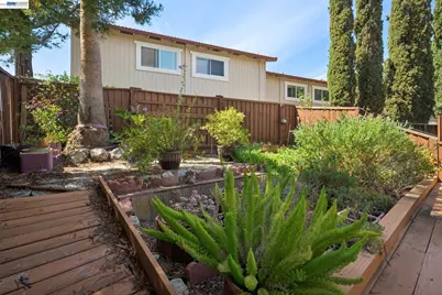 728 Saint Michael Cir, Pleasanton, CA 94566 - Photo 43
