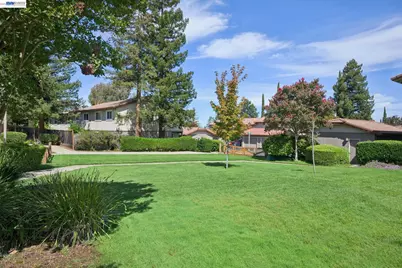 728 Saint Michael Cir, Pleasanton, CA 94566 - Photo 47