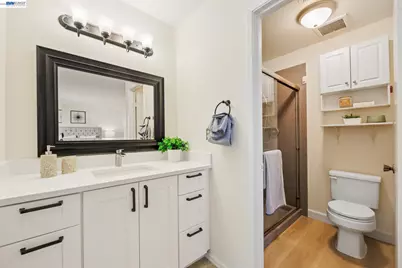 728 Saint Michael Cir, Pleasanton, CA 94566 - Photo 27