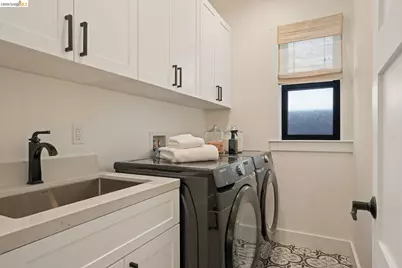 2411 Sixth St, Berkeley, CA 94710 - Photo 47