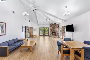 21117 Gary Dr, Hayward, CA 94546 - Photo 41
