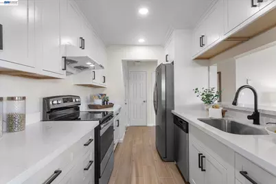21117 Gary Drive #213, Hayward, CA 94546 - Photo 7