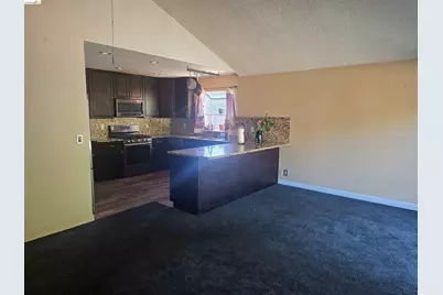 927 Howard Ave, Gilroy, CA 95020 - Photo 17