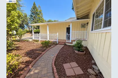 250 Highland Dr, Sutter Creek, CA 95685 - Photo 11