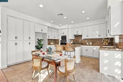 568 Farrington St, Mountain House, CA 95391 - Photo 7