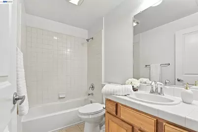 43 Bassett St, San Jose, CA 95110 - Photo 33