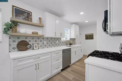 433 9th St, Richmond, CA 94804 - Photo 13