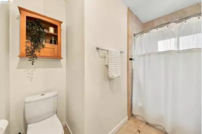 4628 Congress Ave, Oakland, CA 94601 - Photo 23