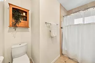 4628 Congress Ave, Oakland, CA 94601 - Photo 23