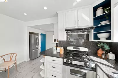 4628 Congress Ave, Oakland, CA 94601 - Photo 15