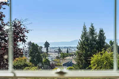 2836 Rawson St, Oakland, CA 94619 - Photo 41