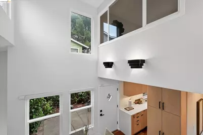 388 51st St, Oakland, CA 94609 - Photo 19