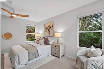 388 51st St, Oakland, CA 94609 - Photo 27