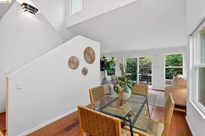388 51st St, Oakland, CA 94609 - Photo 13