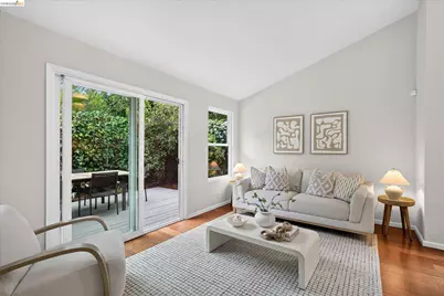 388 51st St, Oakland, CA 94609 - Photo 17