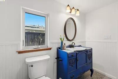 925 Avis Dr, El Cerrito, CA 94530 - Photo 57