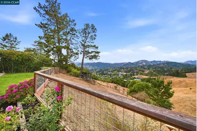 145 Warfield Dr, Moraga, CA 94556 - Photo 55
