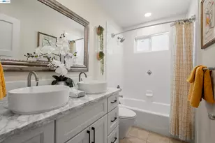 16081 Via Media, San Lorenzo, CA 94580 - Photo 13