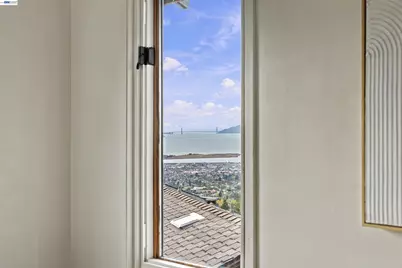 1076 Grizzly Peak Blvd, Berkeley, CA 94708 - Photo 17