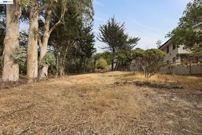 950 Avis Dr, El Cerrito, CA 94530 - Photo 3
