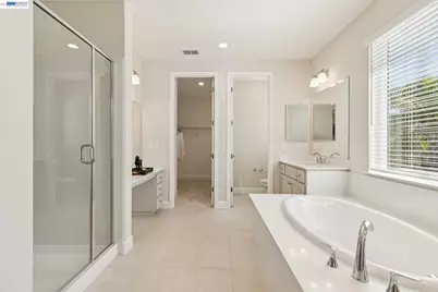 137 Creek View Cir, Fairfield, CA 94533 - Photo 45