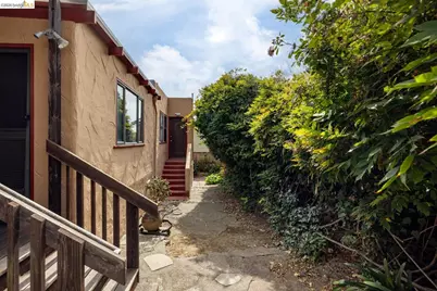 902 Carmel Ave, Albany, CA 94706 - Photo 15