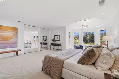 12181 Blythen Way, Oakland, CA 94619 - Photo 33