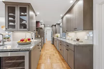 12181 Blythen Way, Oakland, CA 94619 - Photo 25