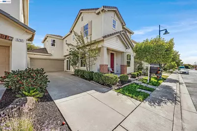 5783 Shadow Hill Dr, Dublin, CA 94568 - Photo 3